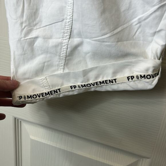 Free People FP Movement White Mesmerize Me Cargo Pants Logo Trim Size Medium NWT - Picture 4 of 9
